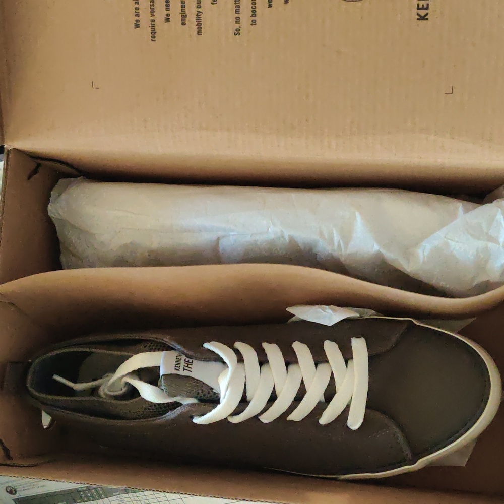 Kenneth cole sneakers